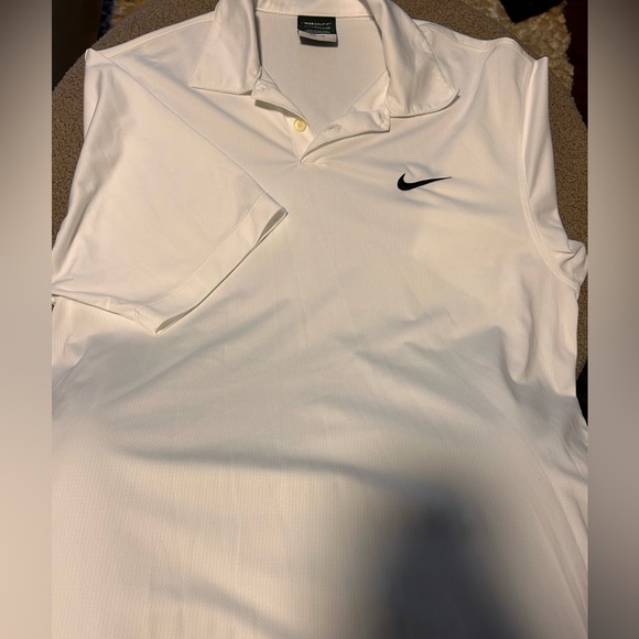 WHITE NIKE GOLF SHIRT - Picture 1 of 2